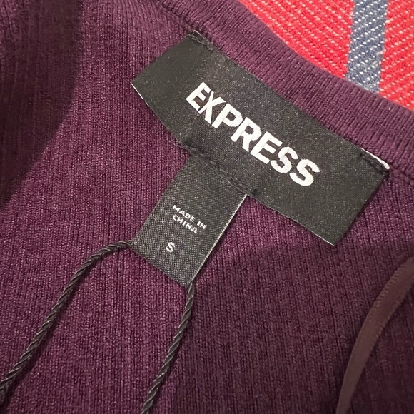 NWT Express Body Contour Ruffle One Shoulder Cropped Sweater Tank Top Size Small - Picture 6 of 6